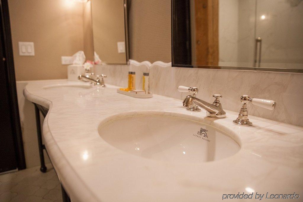 The Charmant Hotel La Crosse Ngoại thất bức ảnh