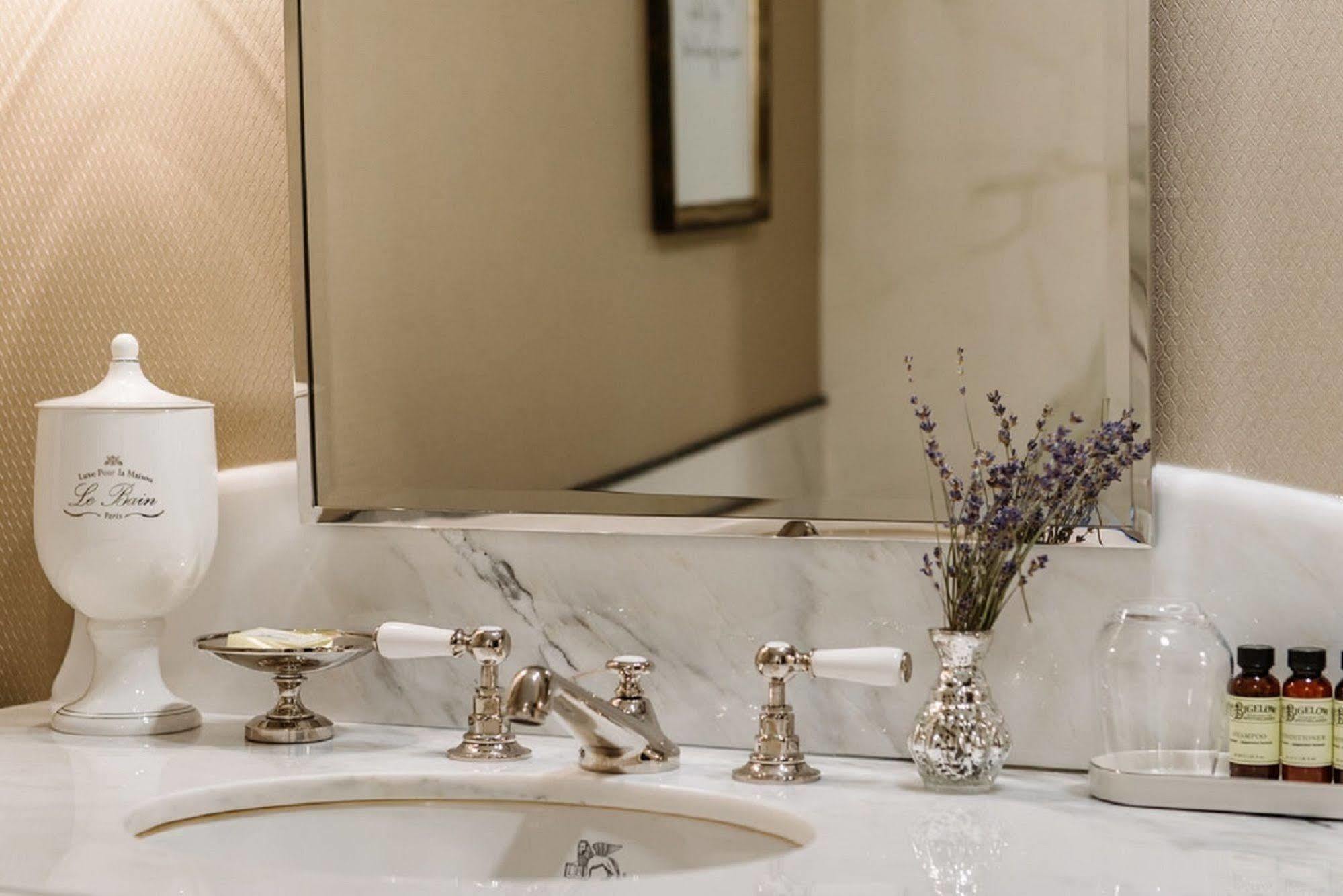 The Charmant Hotel La Crosse Ngoại thất bức ảnh