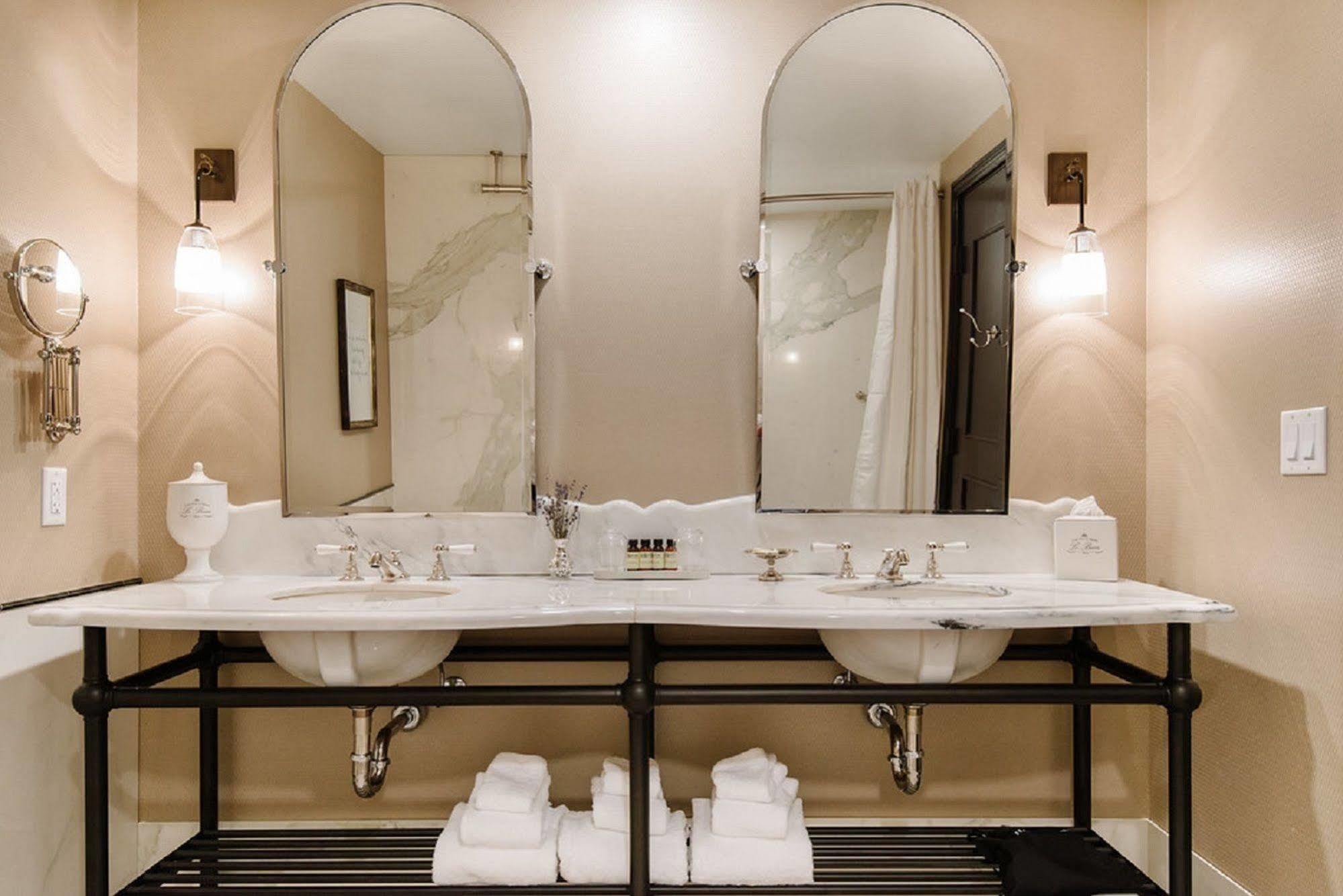 The Charmant Hotel La Crosse Ngoại thất bức ảnh