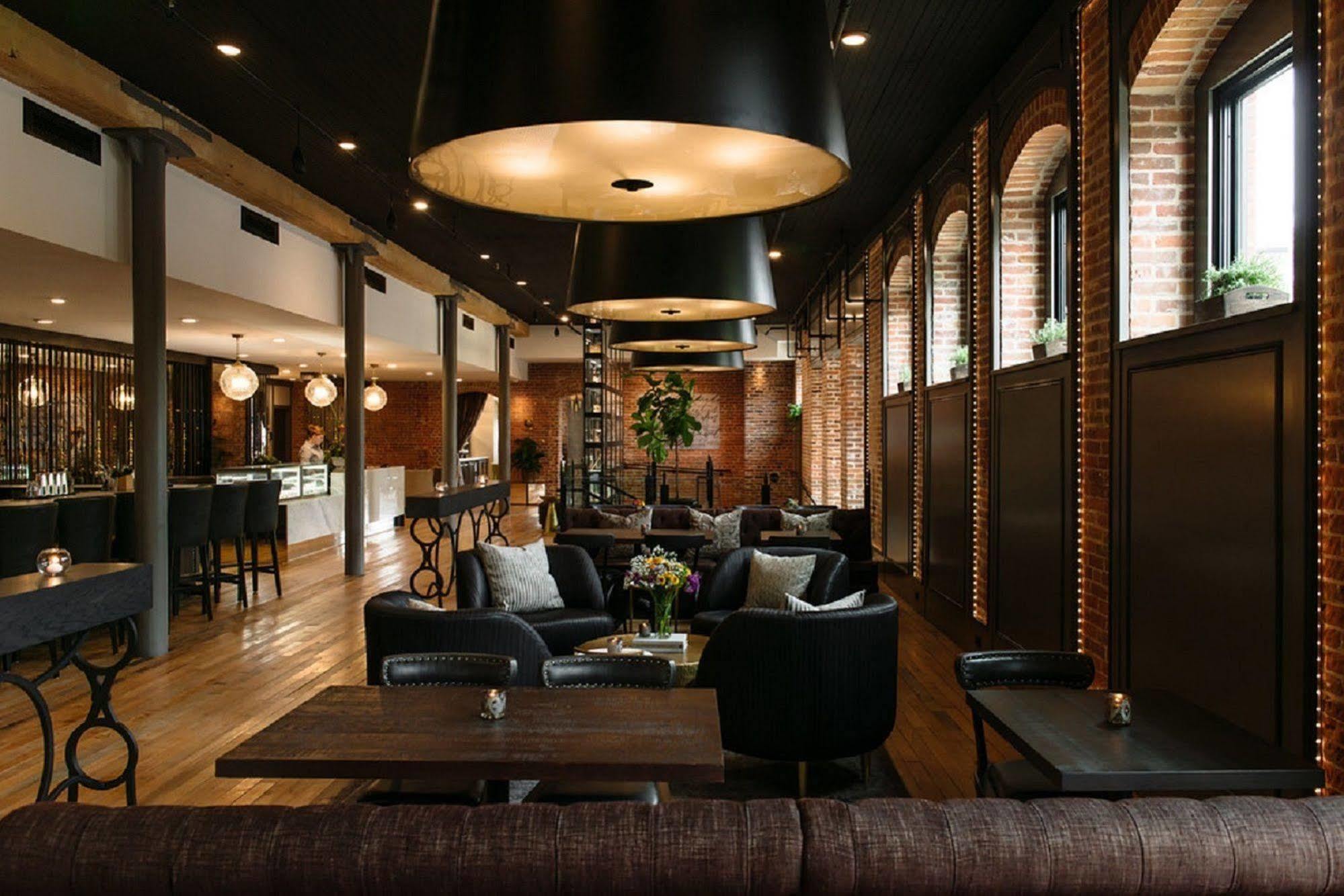 The Charmant Hotel La Crosse Ngoại thất bức ảnh